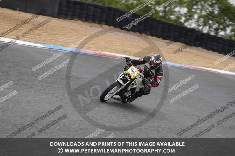 enduro digital images;event digital images;eventdigitalimages;mallory park;mallory park photographs;mallory park trackday;mallory park trackday photographs;no limits trackdays;peter wileman photography;racing digital images;trackday digital images;trackday photos
